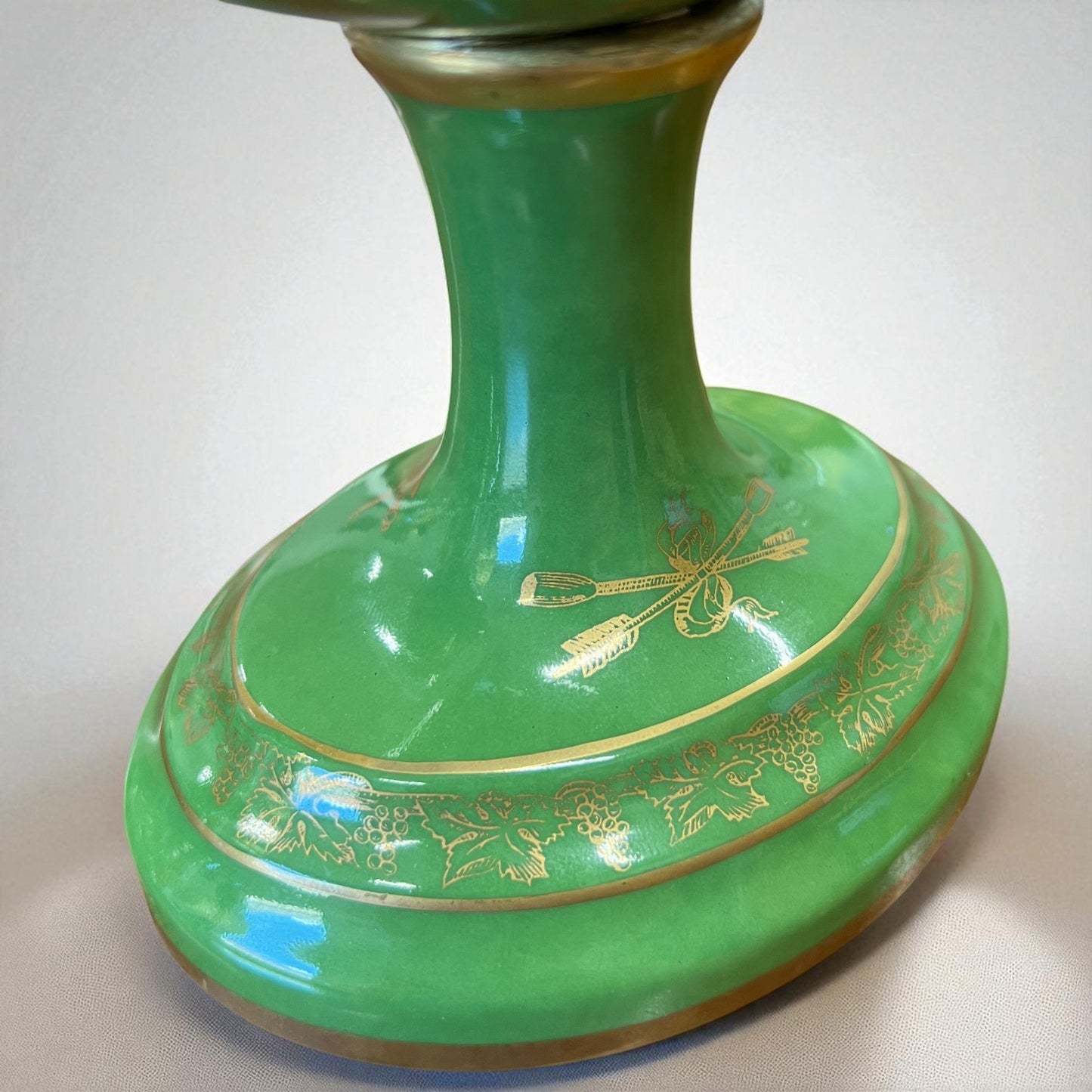 Italian Gold on Green Lidded Cachepot