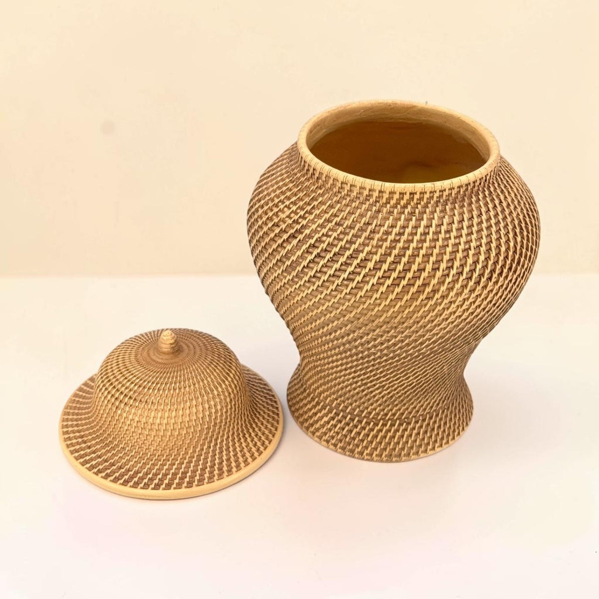 12" Faux Wicker Polyresin Ginger Jar